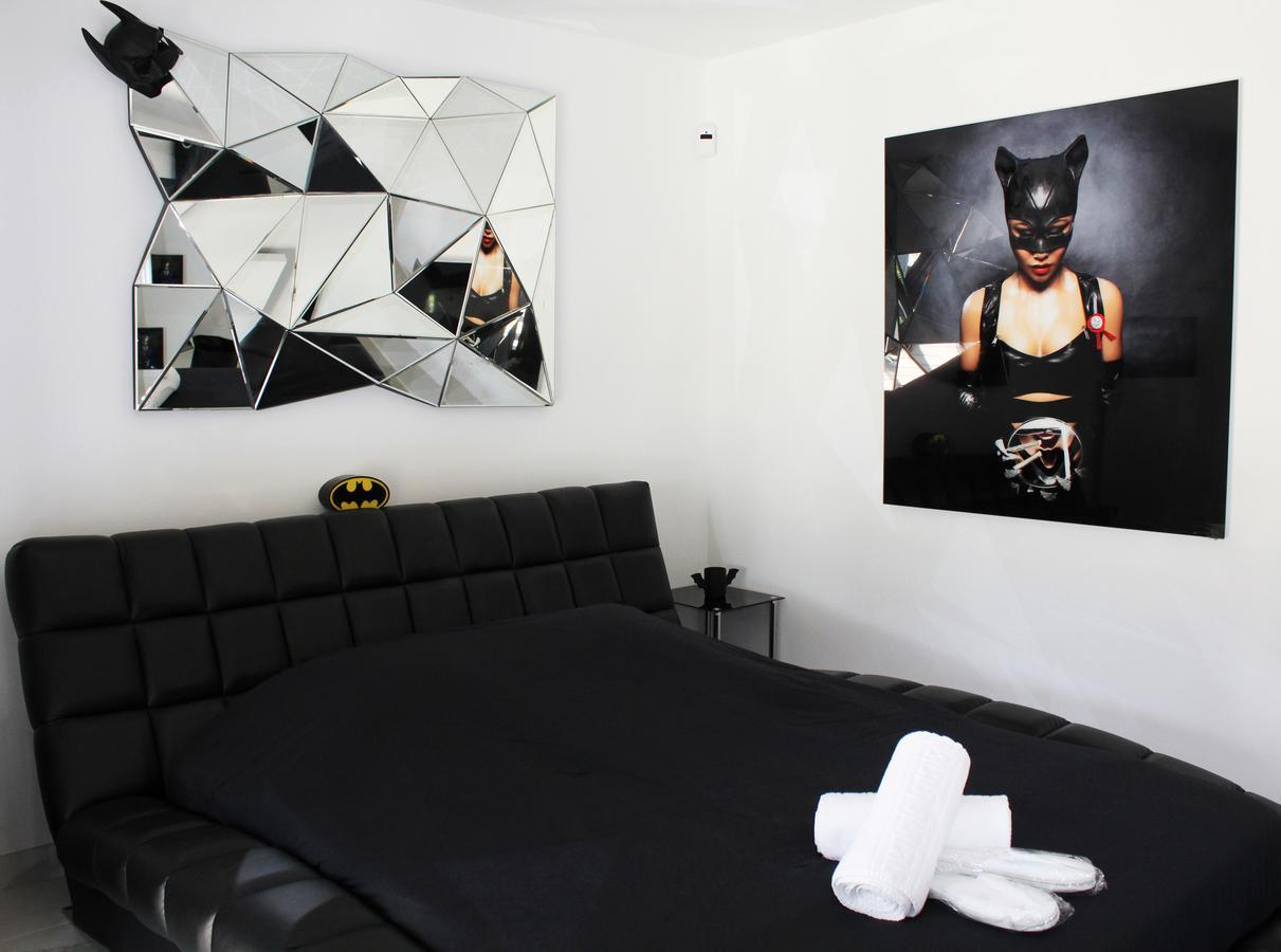 Shangtasia Luxury Art Room Grimaud Esterno foto