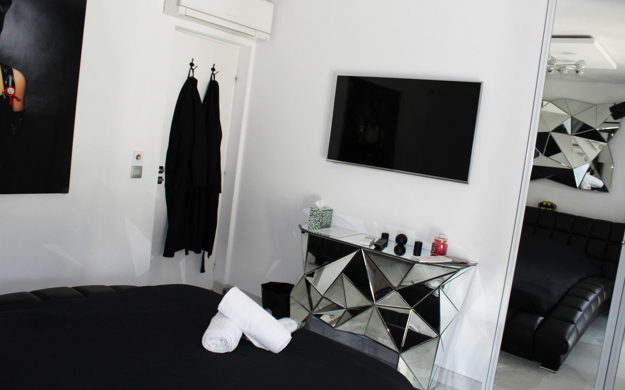 Shangtasia Luxury Art Room Grimaud Esterno foto