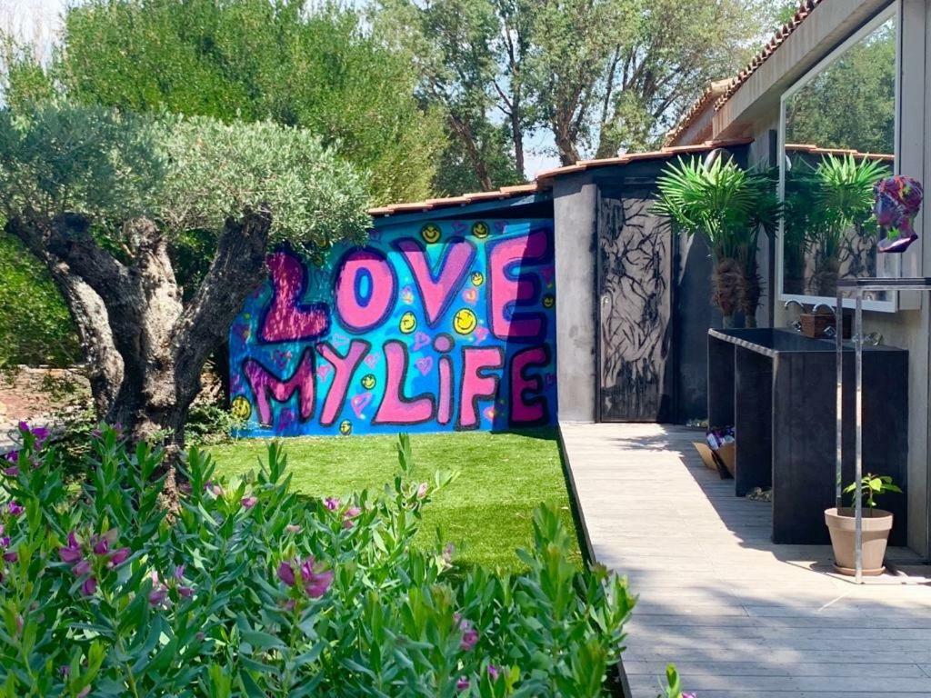 Shangtasia Luxury Art Room Grimaud Esterno foto